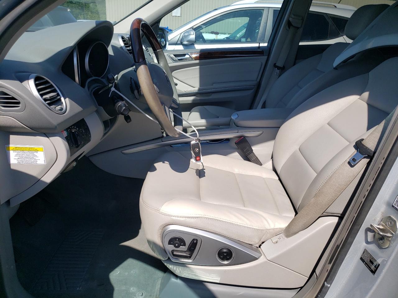 4JGBB8GB2AA540997 2010 Mercedes-Benz Ml 350 4Matic