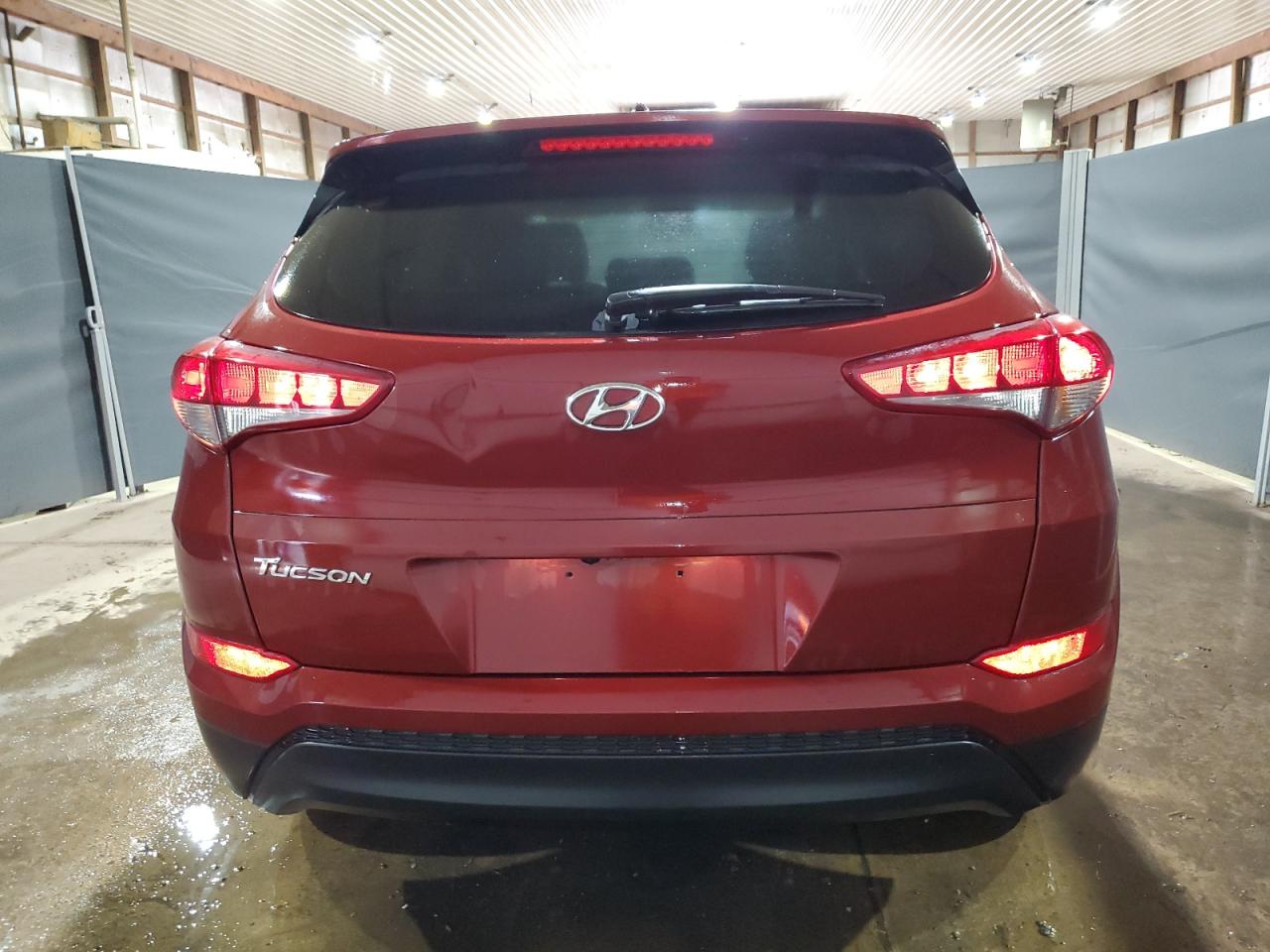 KM8J23A42JU809023 2018 Hyundai Tucson Se