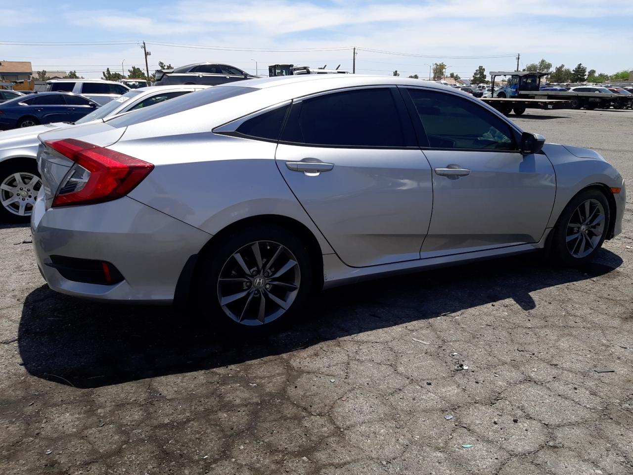 2HGFC2F54JH590184 2018 Honda Civic Lx