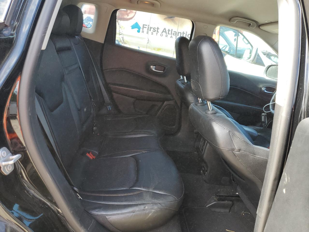 3C4NJDCBXJT135496 2018 Jeep Compass Limited