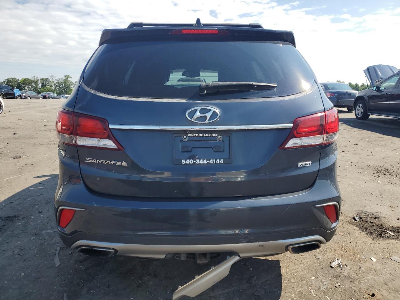 2017 Hyundai Santa Fe Se vin: KM8SMDHF4HU220951