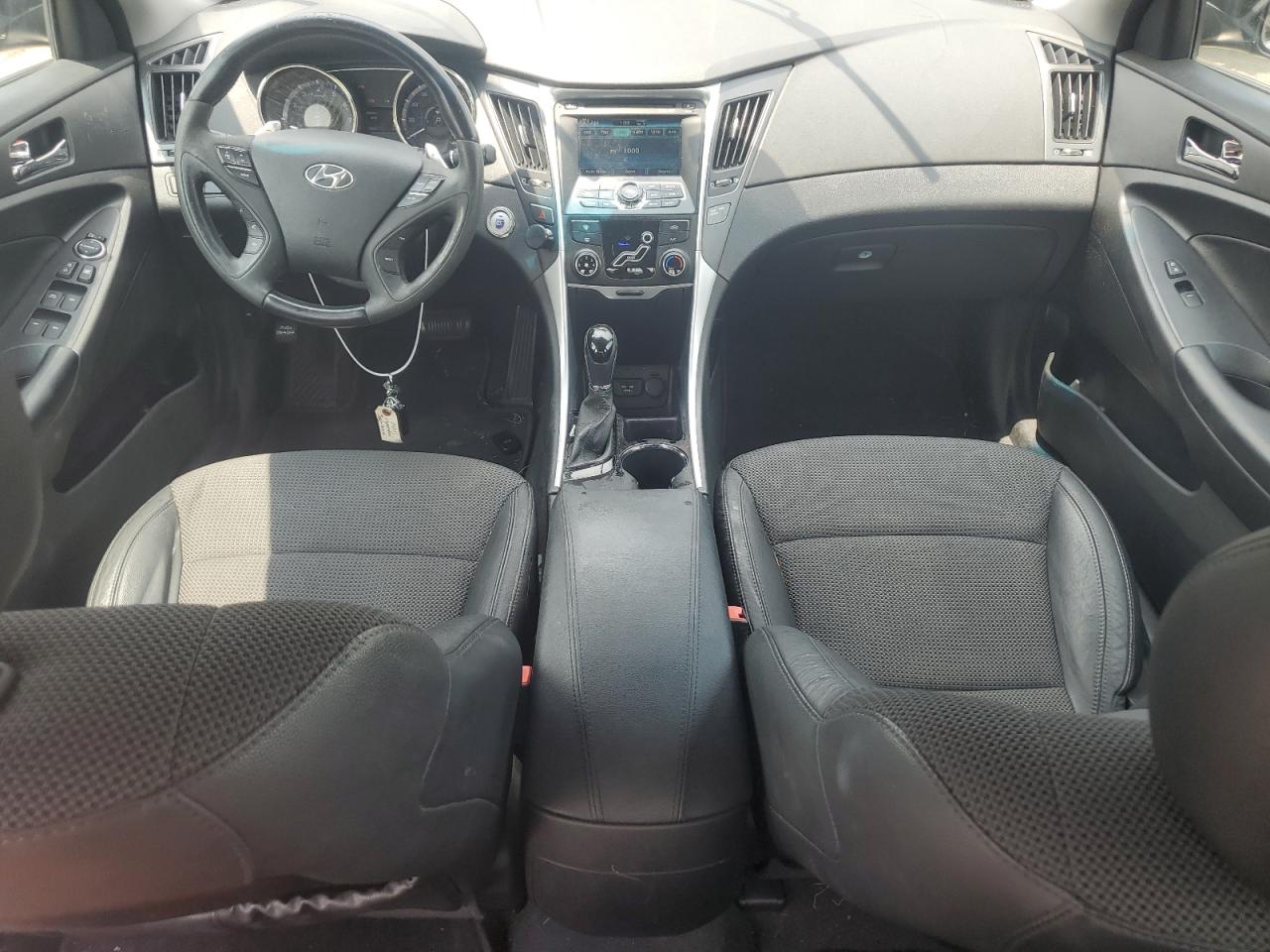 5NPEC4AC5BH142671 2011 Hyundai Sonata Se