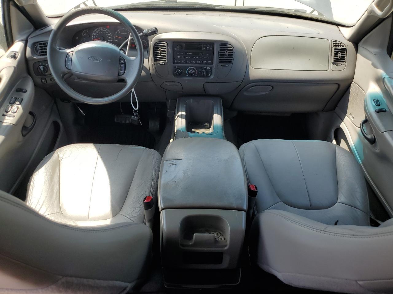 1FMRU15L9YLA24033 2000 Ford Expedition Xlt