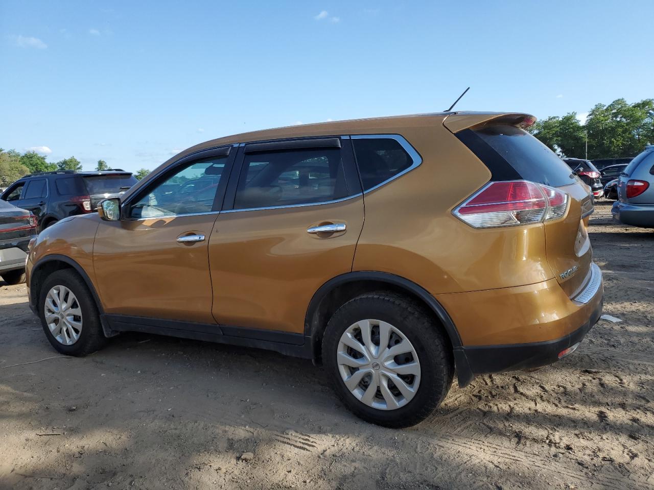 2014 Nissan Rogue S vin: 5N1AT2MK5EC795745