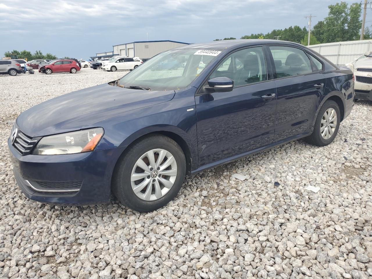 2015 Volkswagen Passat S vin: 1VWAT7A39FC102236