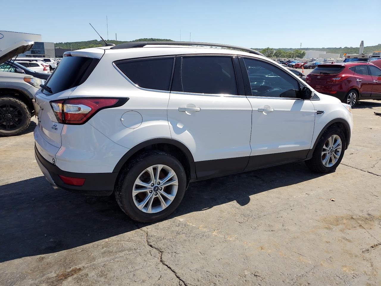 2018 Ford Escape Se vin: 1FMCU9GD0JUC62492