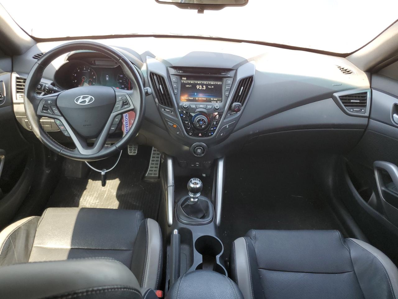 KMHTC6AE3GU256858 2016 Hyundai Veloster Turbo