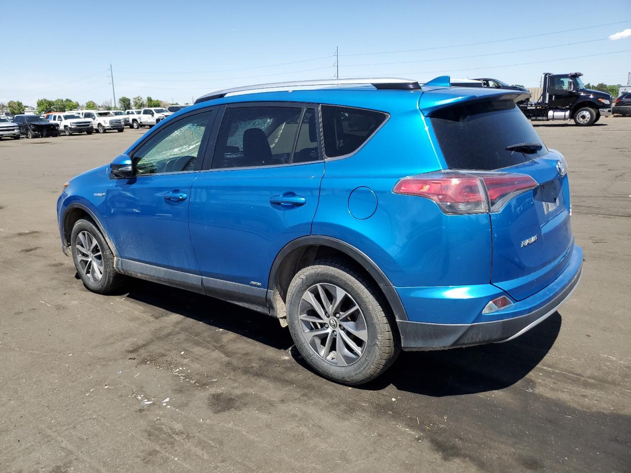 2016 Toyota Rav4 Hv Xle vin: JTMRJREV8GD055893