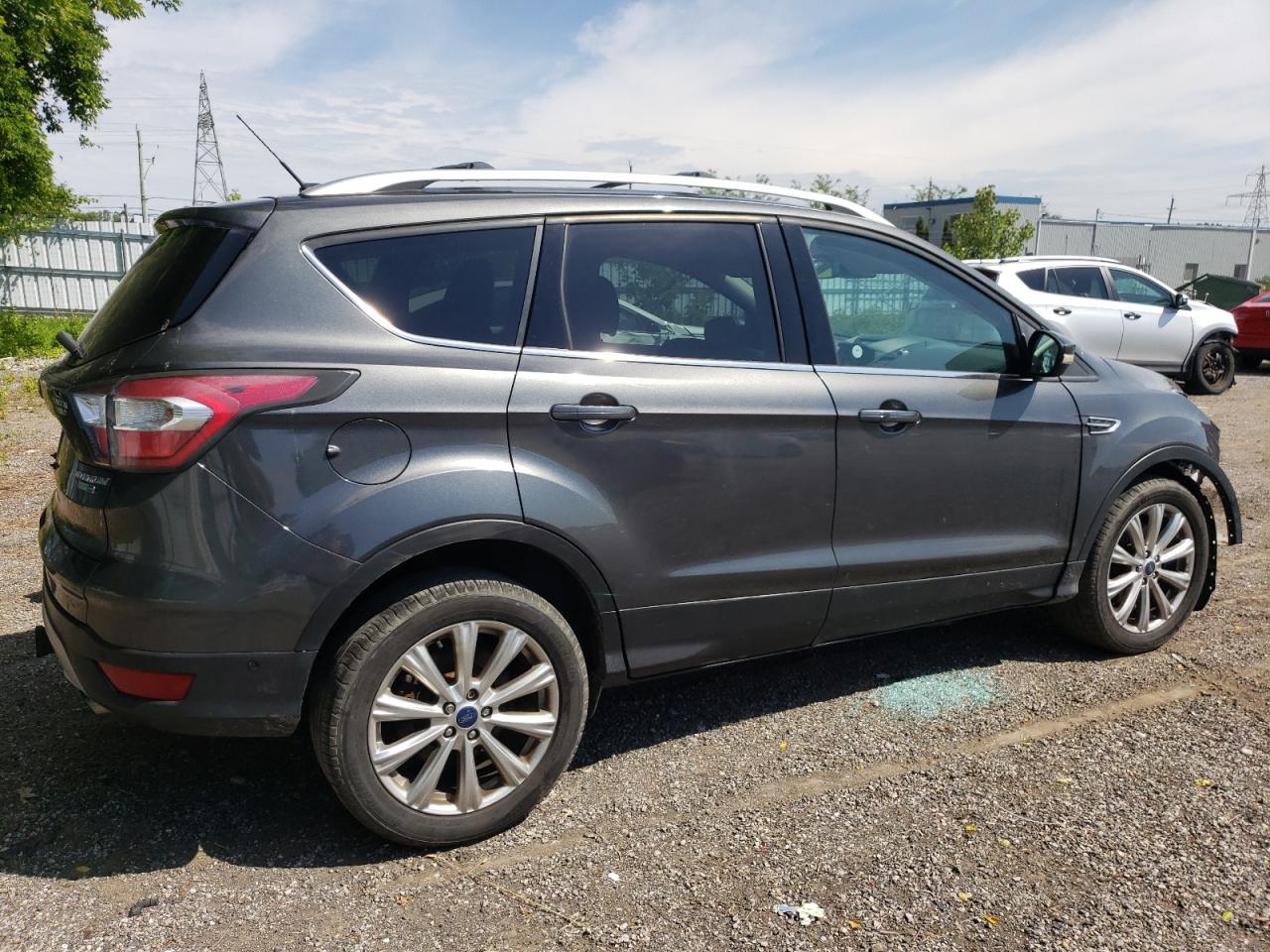 1FMCU9J92HUA73051 2017 Ford Escape Titanium