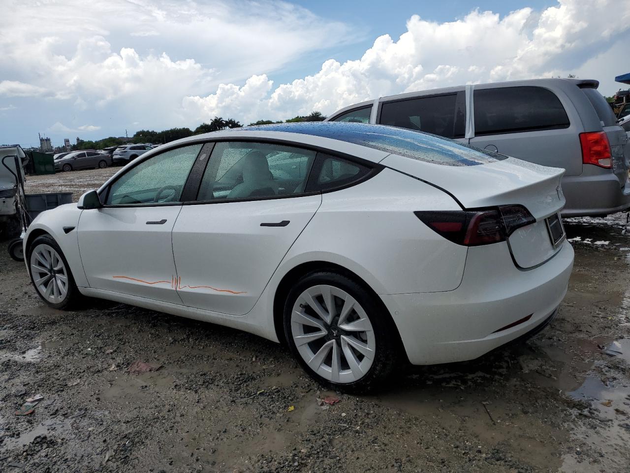 2022 Tesla Model 3 vin: 5YJ3E1EBXNF227252