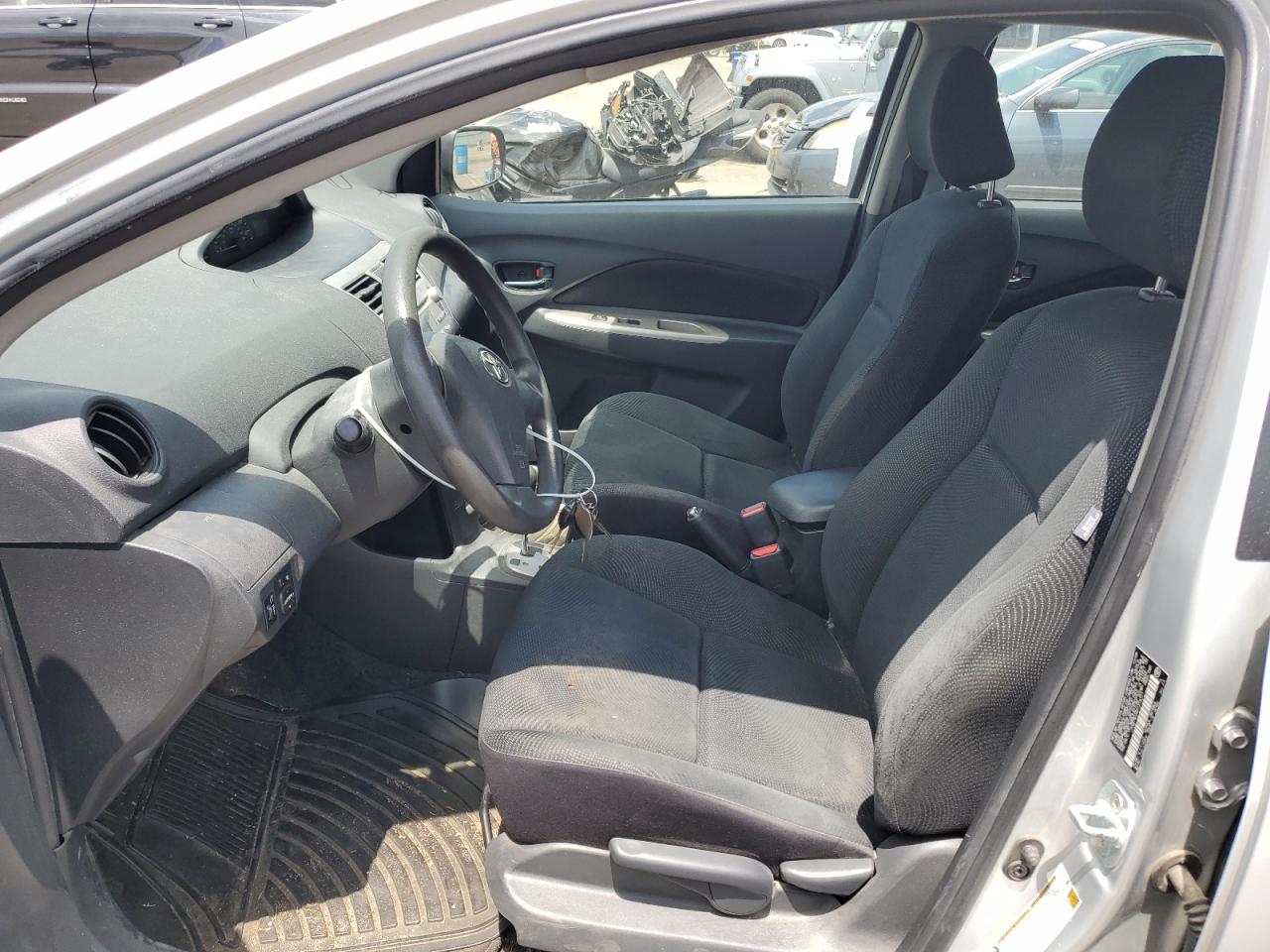 JTDBT903491318371 2009 Toyota Yaris