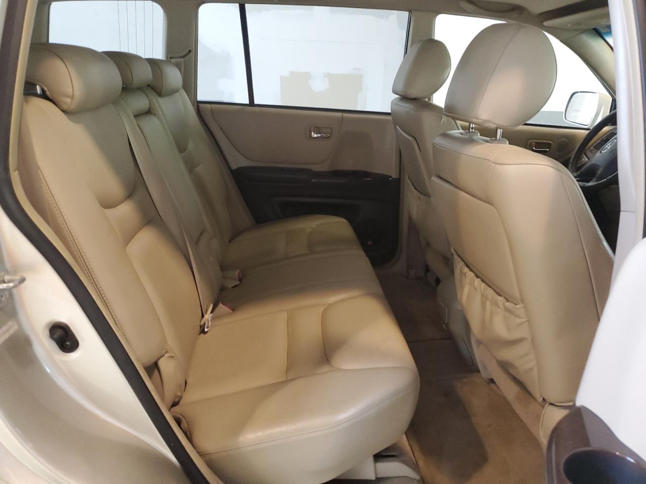 JTEHF21A430102387 2003 Toyota Highlander Limited