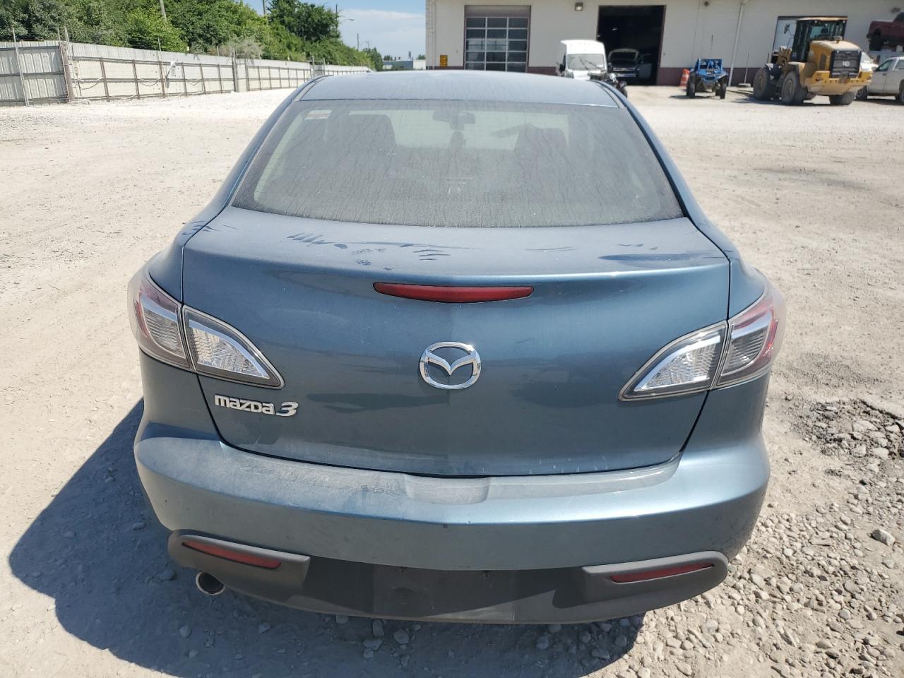 JM1BL1SF5A1319929 2010 Mazda 3 I