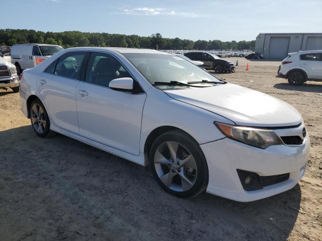 VIN 4T1BF1FK2EU473397 2014 Toyota Camry, L no.4