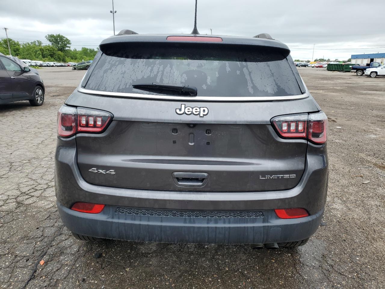 2018 Jeep Compass Limited vin: 3C4NJDCB3JT266107