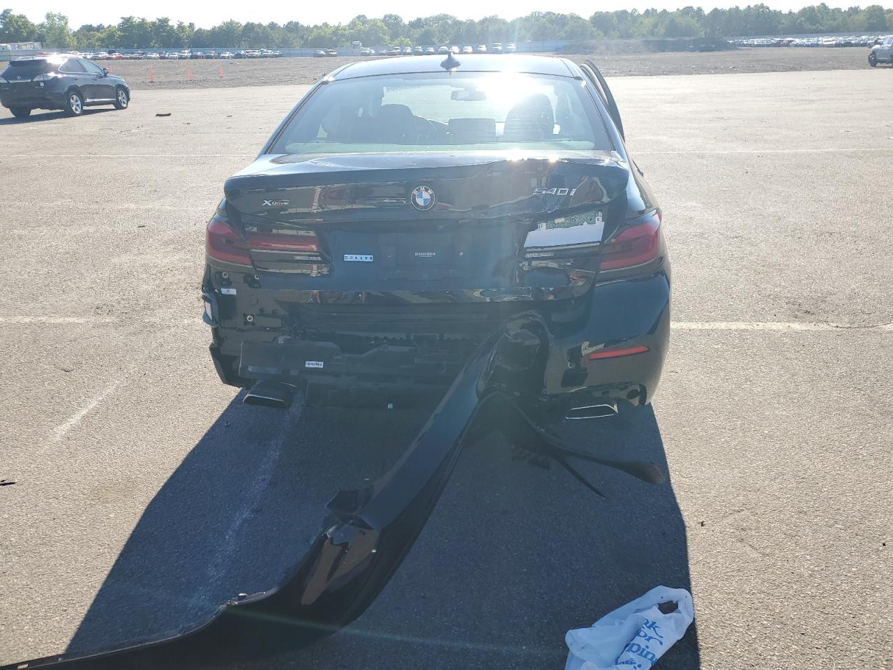 WBA73BJ00NWX45378 2022 BMW 540 Xi