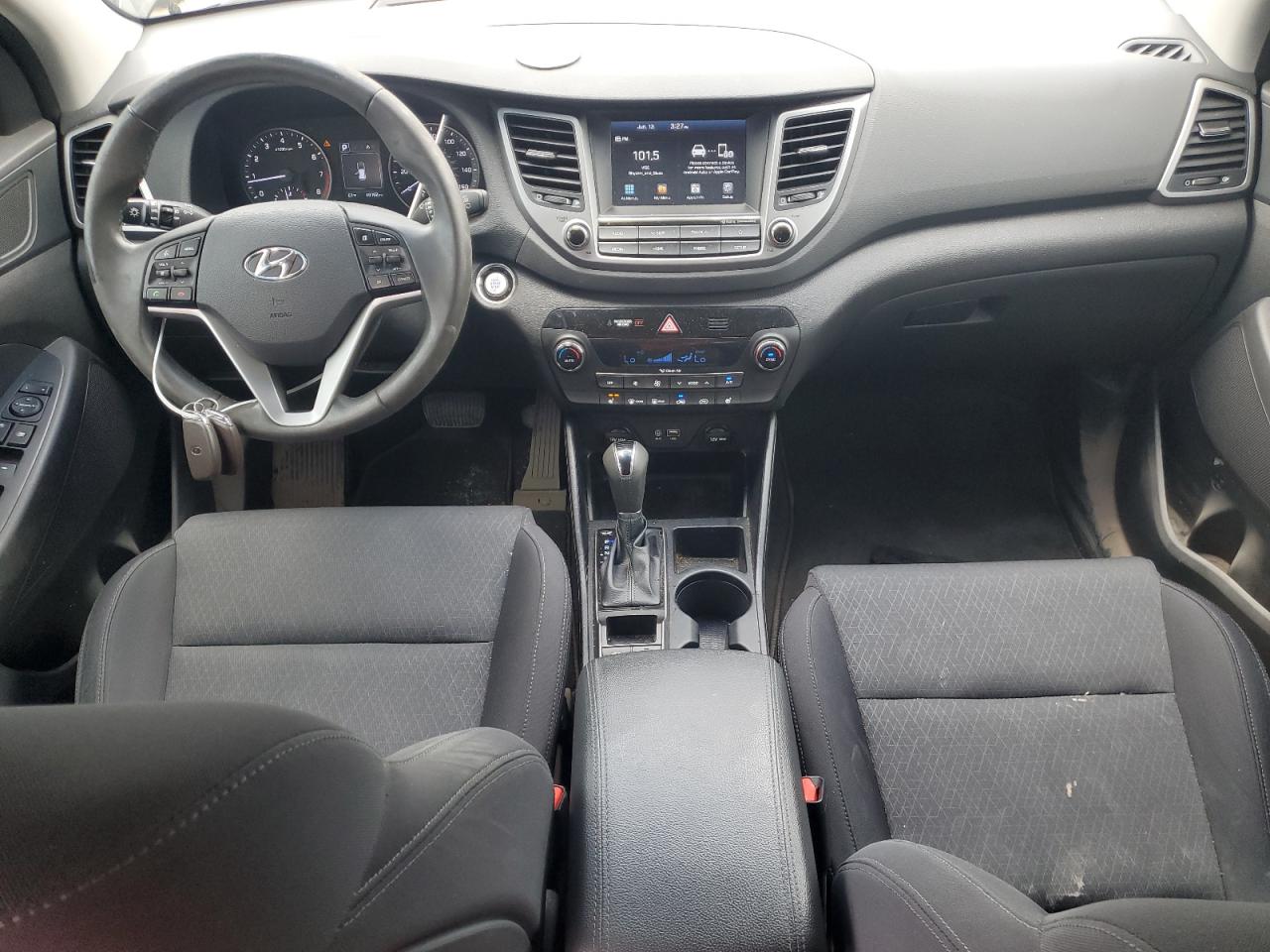 KM8J33A24JU726592 2018 Hyundai Tucson Value