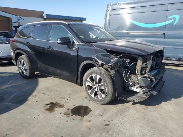 VIN 5TDGZRAH7NS546957 2022 Toyota Highlander, Xle no.4