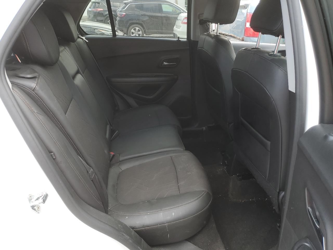 KL7CJPSM6NB564814 2022 Chevrolet Trax 1Lt