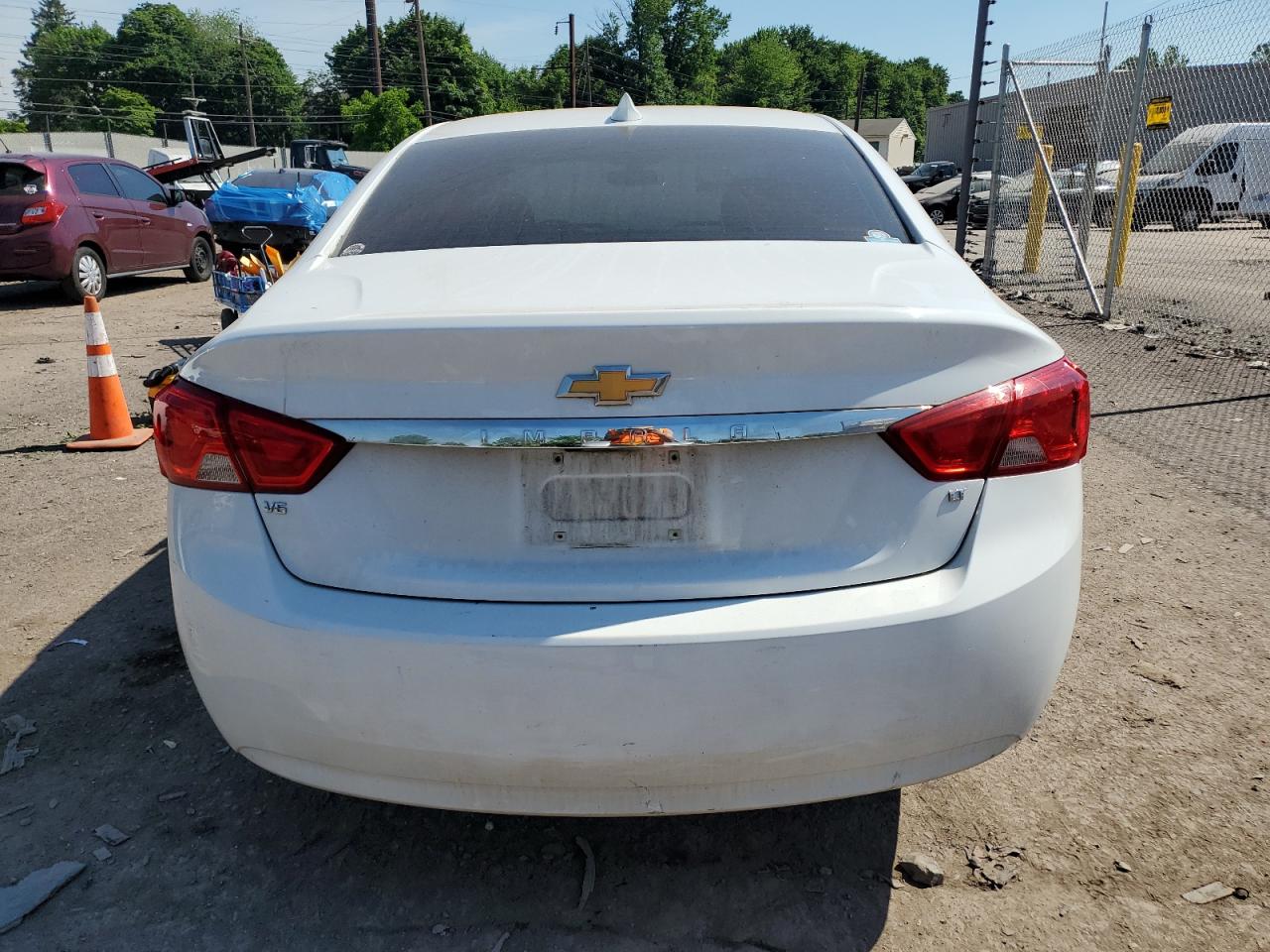 2G1105S37J9154049 2018 Chevrolet Impala Lt