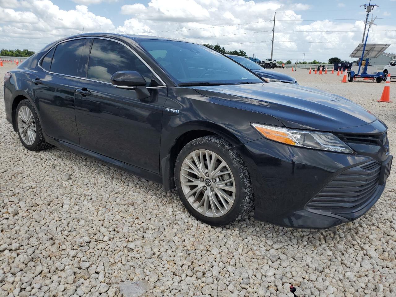 2019 Toyota Camry Hybrid vin: 4T1B21HK7KU519374