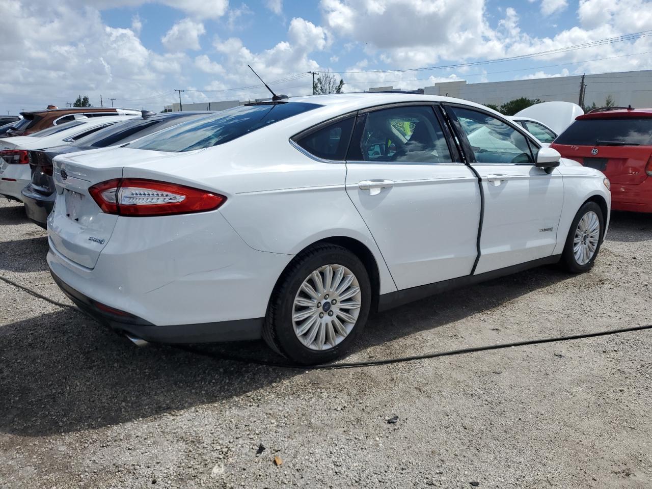 3FA6P0UUXGR155206 2016 Ford Fusion S Hybrid