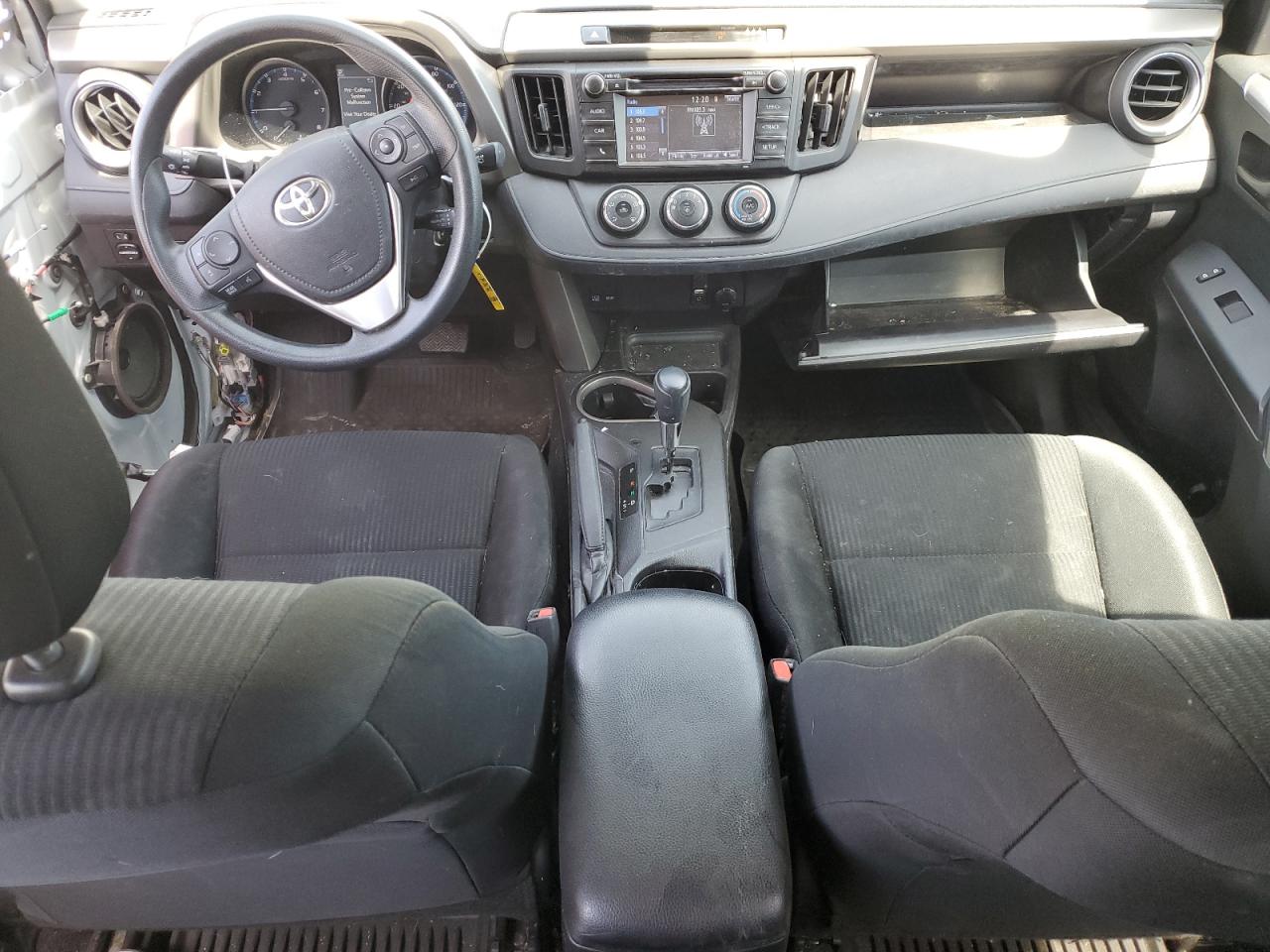 2T3BFREV8HW691852 2017 Toyota Rav4 Le