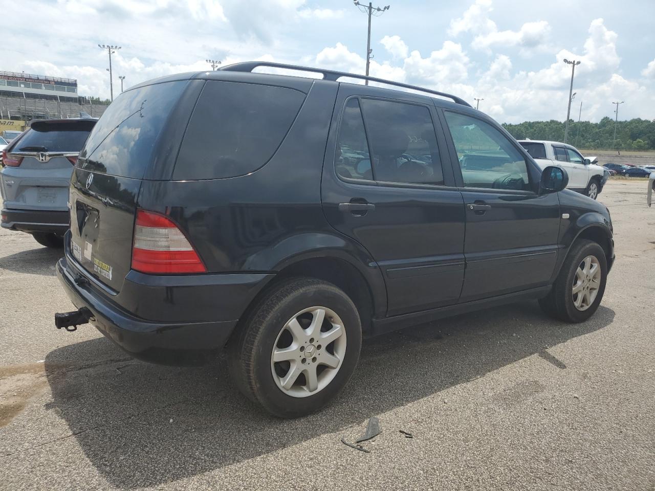 4JGAB72E3XA107964 1999 Mercedes-Benz Ml 430