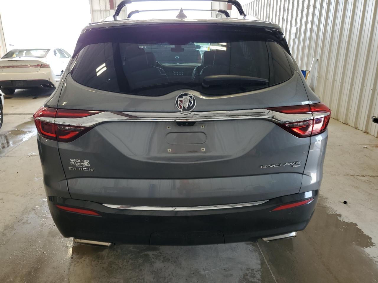 2018 Buick Enclave Premium vin: 5GAEVBKWXJJ224734