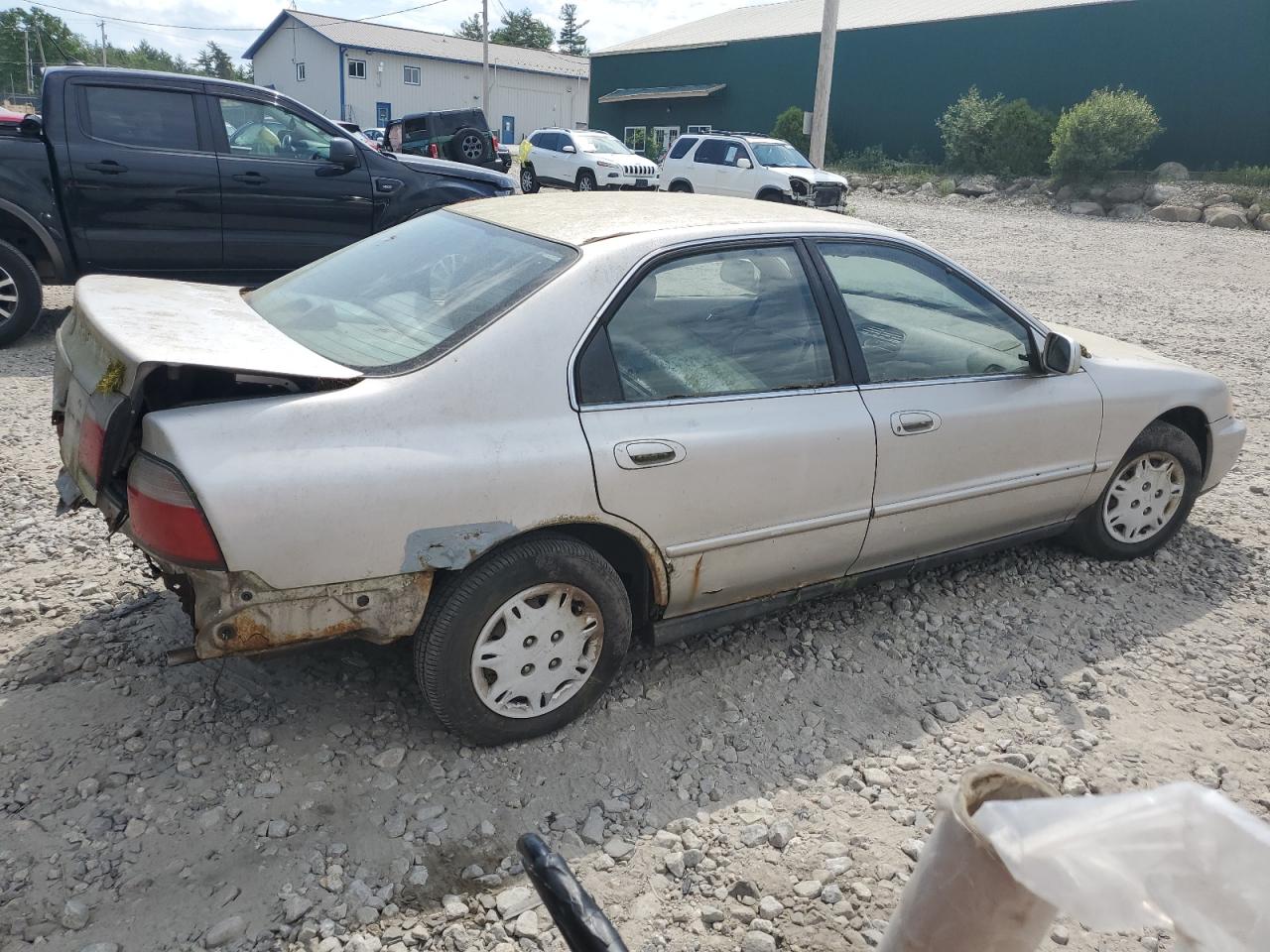 1HGCD5699TA210620 1996 Honda Accord Value