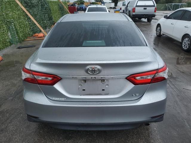 VIN 4T1B11HKXJU070421 2018 Toyota Camry, L no.6