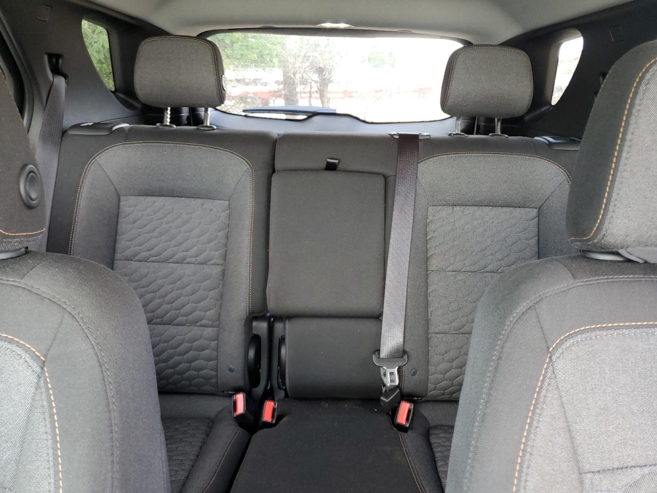 3GNAXKEX1JL400355 2018 Chevrolet Equinox Lt