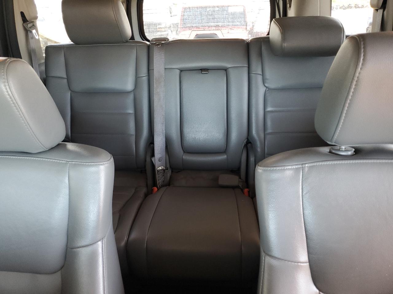 1J8HG48KX6C245979 2006 Jeep Commander