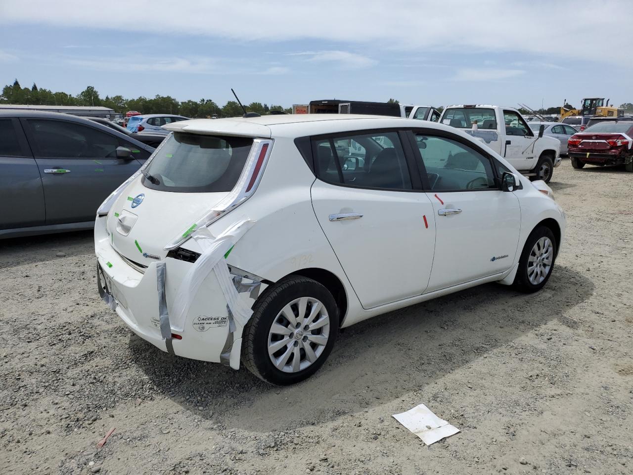 1N4AZ0CP6FC326479 2015 Nissan Leaf S