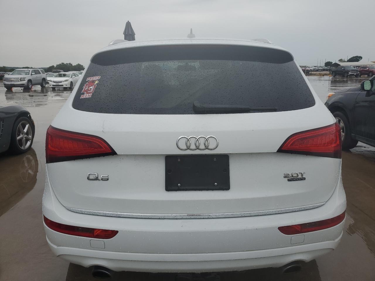 WA1C2AFP6HA081653 2017 Audi Q5 Premium