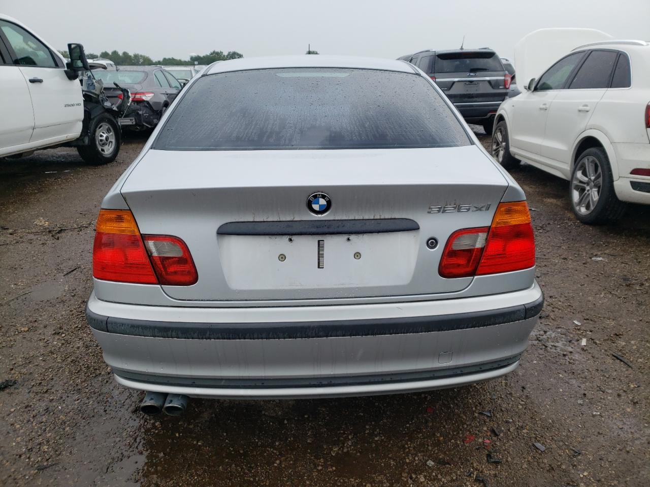 WBAAV33441EE77105 2001 BMW 325 I