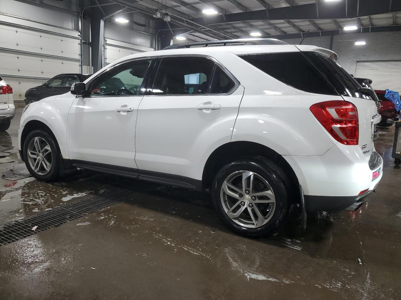 2GNFLGE32H6102536 2017 Chevrolet Equinox Premier