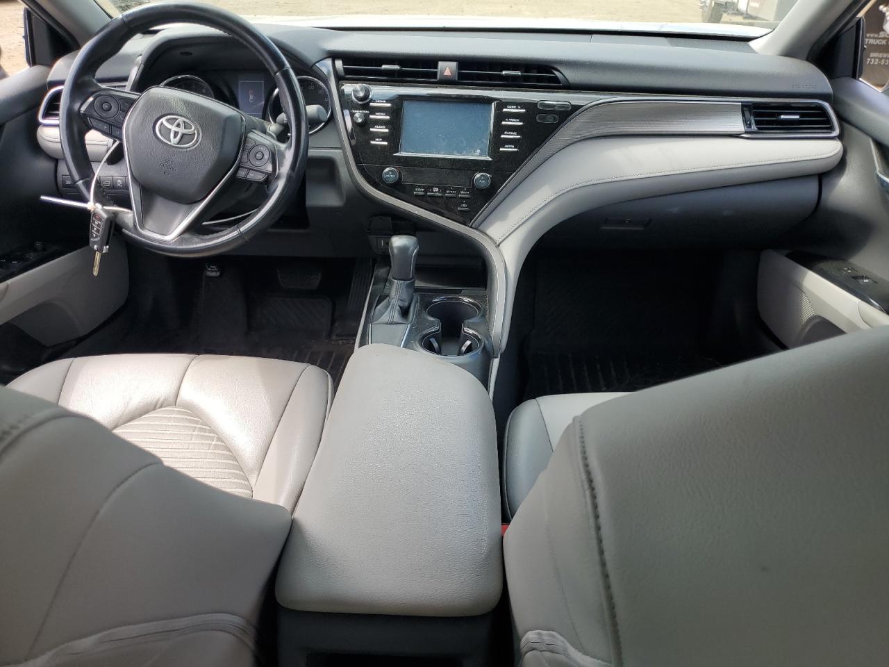 2019 Toyota Camry L vin: 4T1B11HK0KU715059