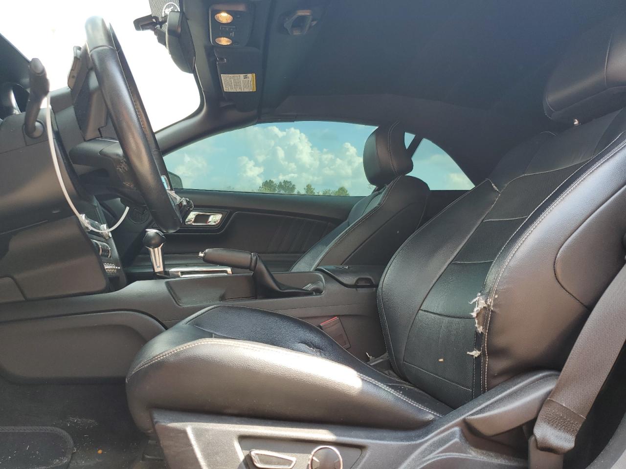 1FATP8UH0G5216490 2016 Ford Mustang