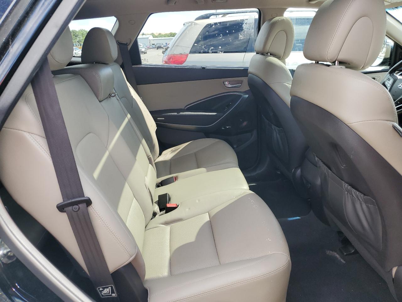 2017 Hyundai Santa Fe Se Ultimate vin: KM8SRDHF5HU219664