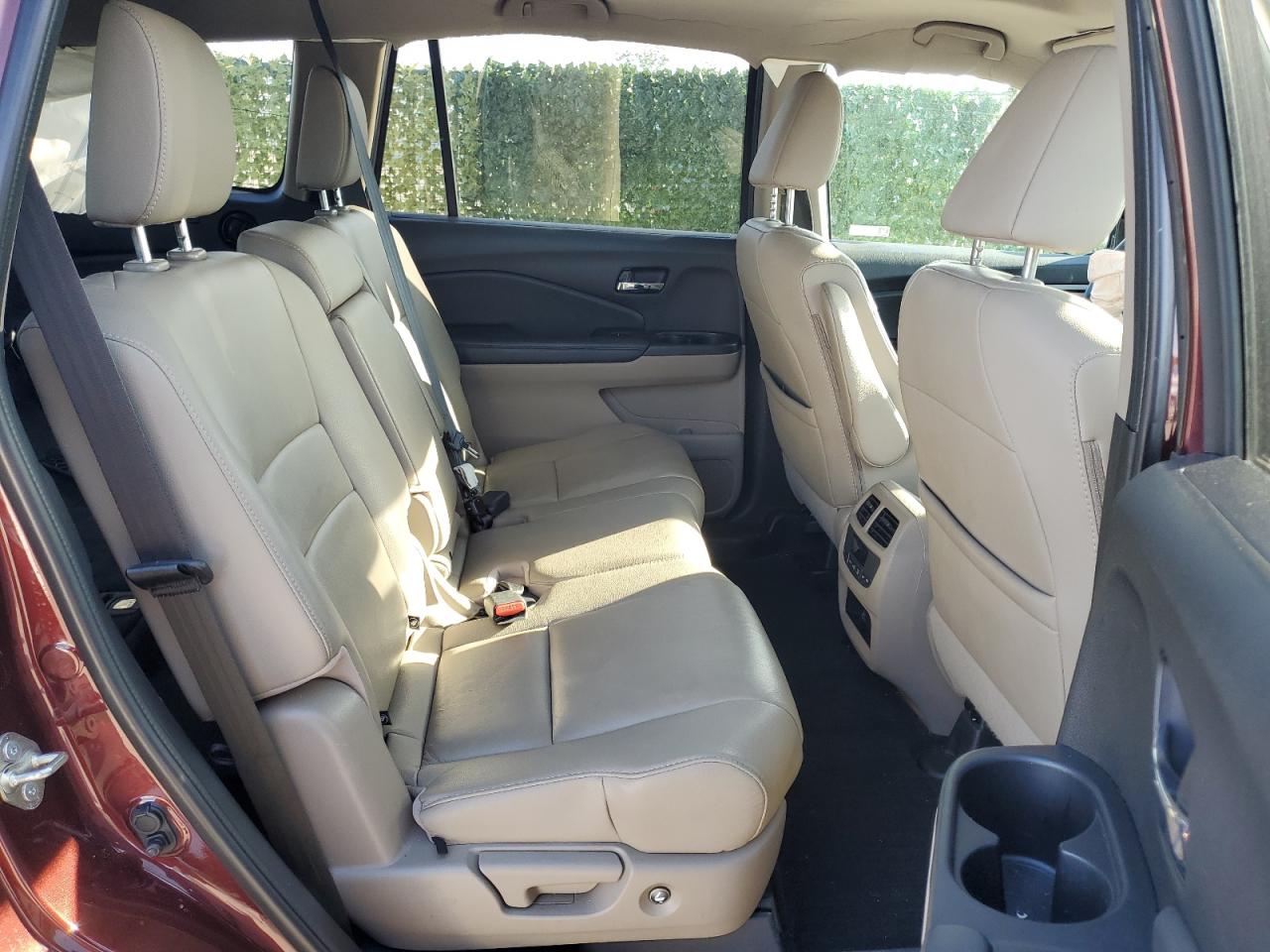 5FNYF6H75JB069128 2018 Honda Pilot Exln