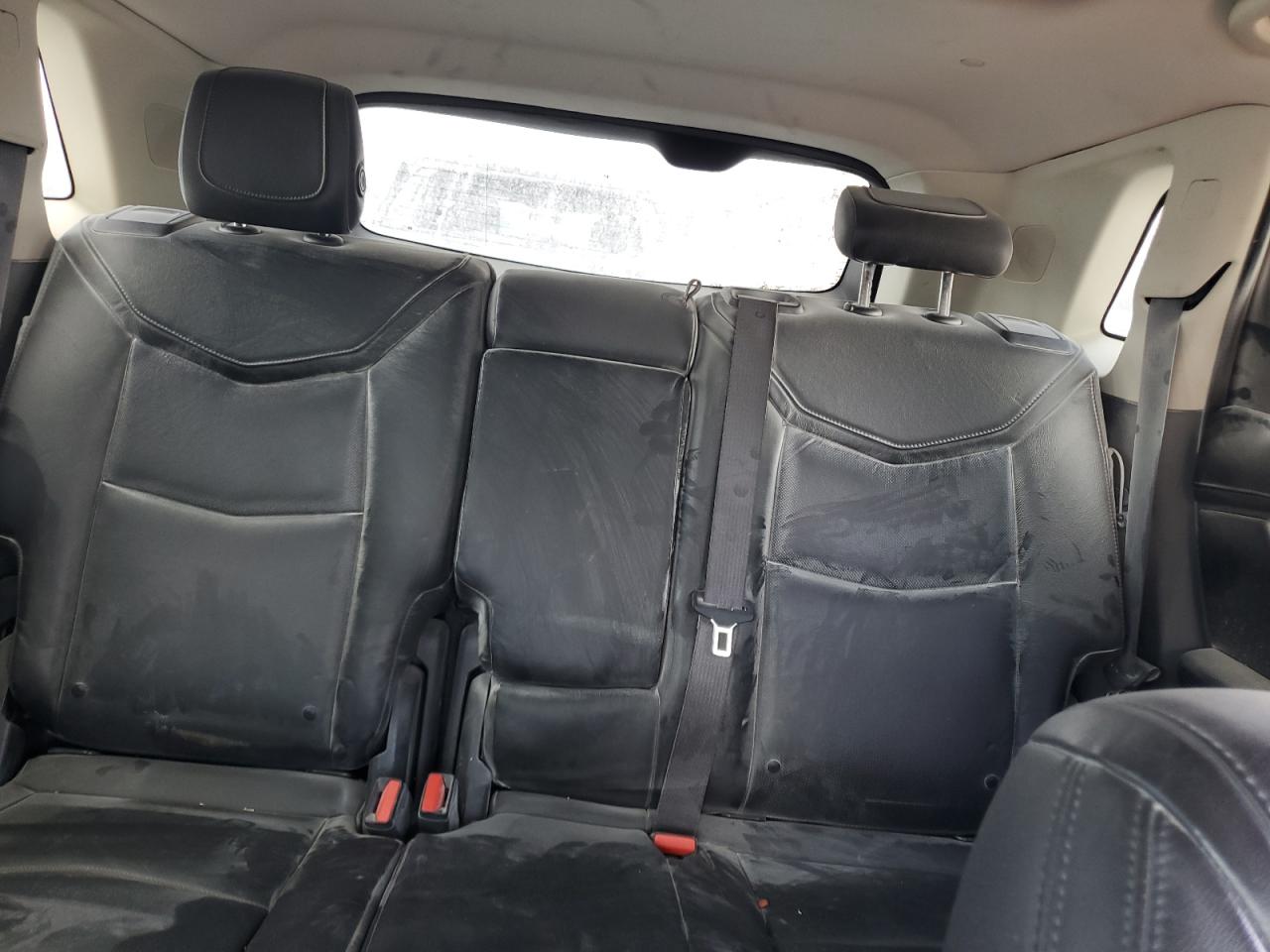 1GYKNBRS6HZ165997 2017 Cadillac Xt5 Luxury