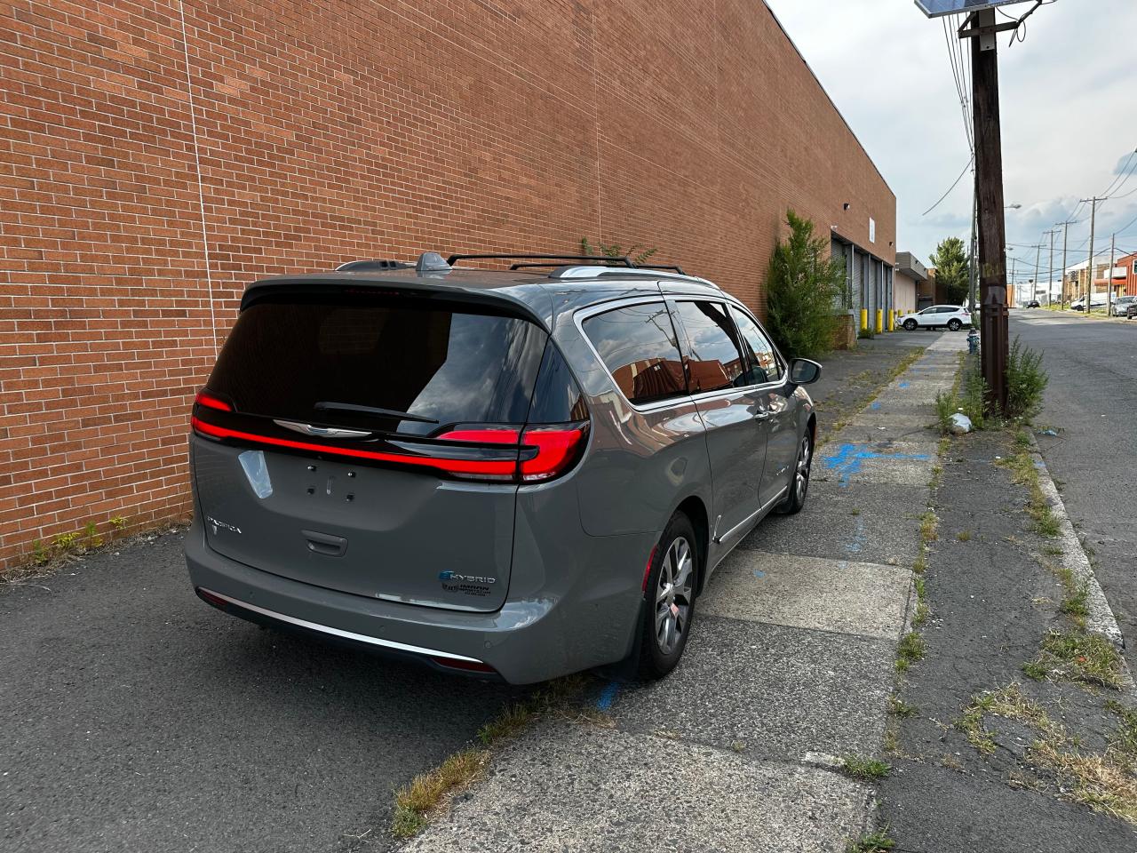 2021 Chrysler Pacifica Hybrid Pinnacle vin: 2C4RC1N76MR548347