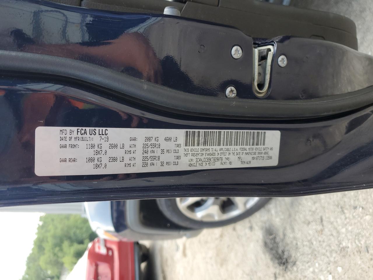 3C4NJDCB9KT829078 2019 Jeep Compass Limited