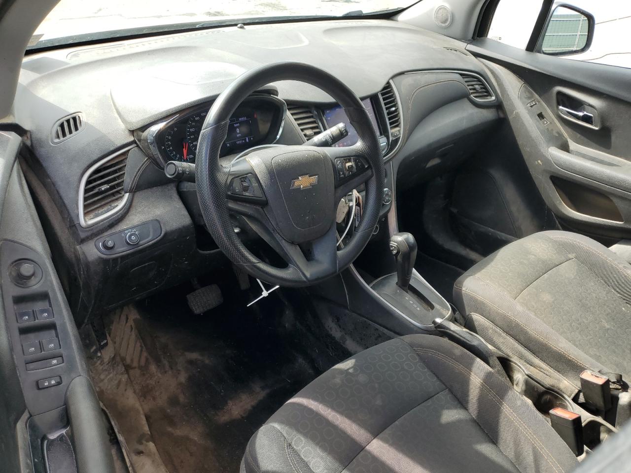 3GNCJNSB1LL207887 2020 Chevrolet Trax Ls