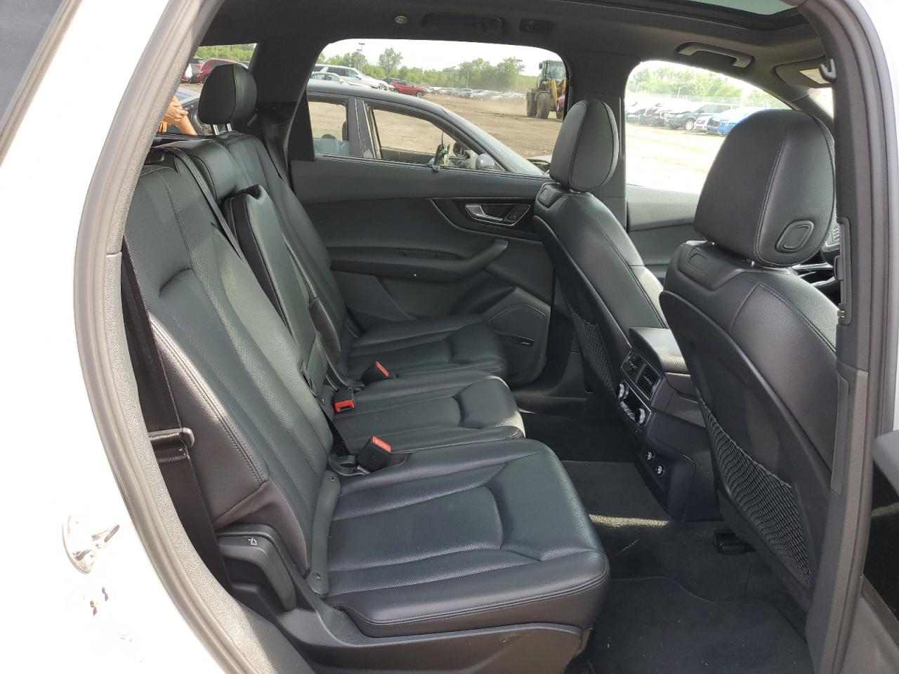 WA1VAAF79JD034648 2018 Audi Q7 Prestige