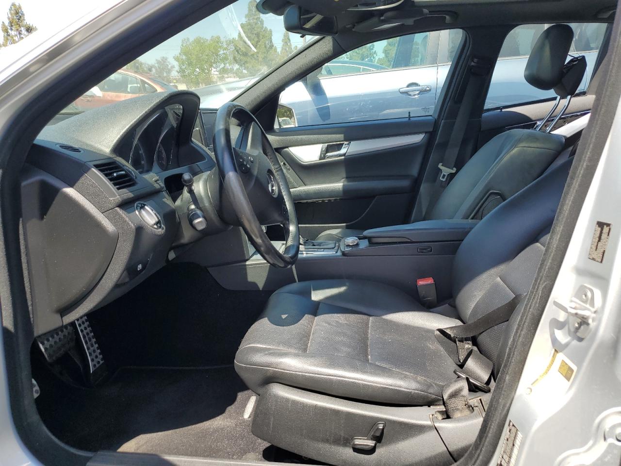 WDDGF5EB6AR104600 2010 Mercedes-Benz C 300
