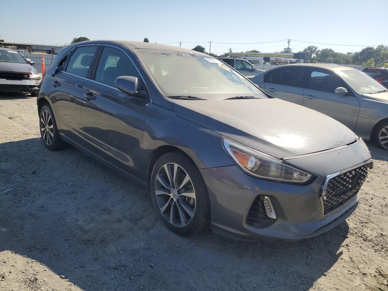 2018 Hyundai Elantra Gt vin: KMHH35LE9JU016895