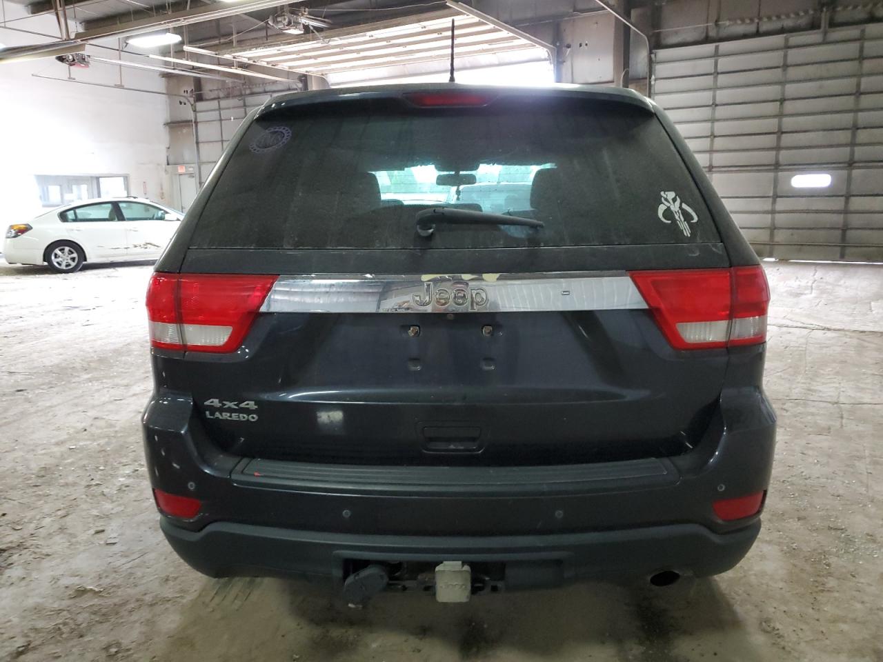 1C4RJFAG2CC220875 2012 Jeep Grand Cherokee Laredo