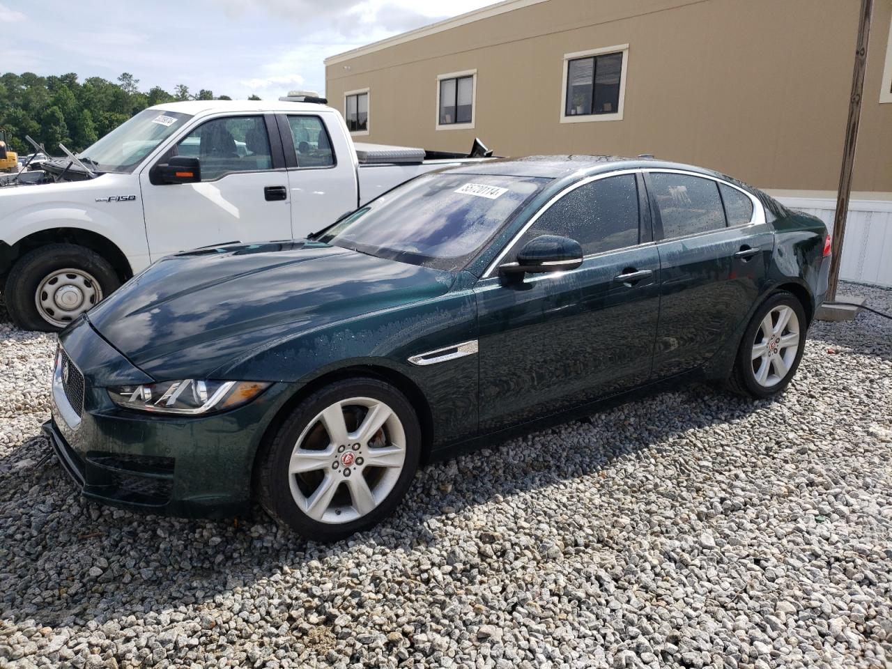 2017 Jaguar Xe Premium vin: SAJAD4BG4HA963369